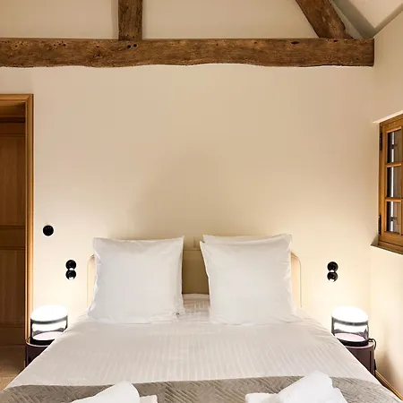 Casa de Férias Le Pressoir Et Ses Ecuries - 19km De Deauville